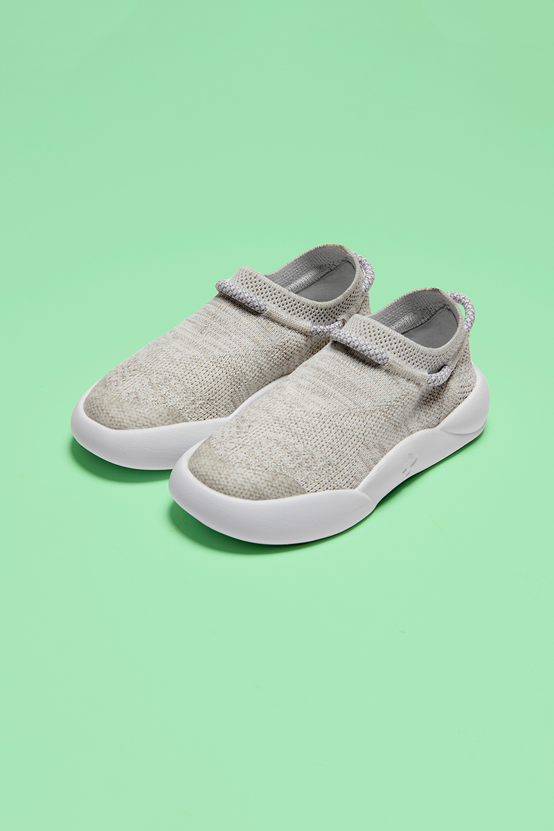 Comfortable, stylish, machine washable, sustainable kids shoes in grey
